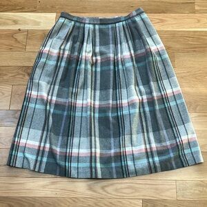 Vintage plus Koret Plaid A-Line Skirt in Gray and Pink